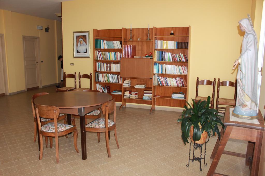 Centro Di Spiritualita Maria Candida Armeno Zewnętrze zdjęcie