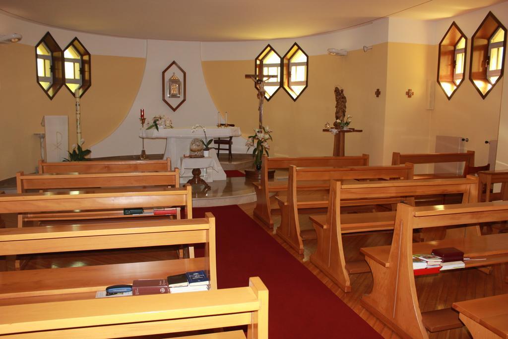 Centro Di Spiritualita Maria Candida Armeno Zewnętrze zdjęcie