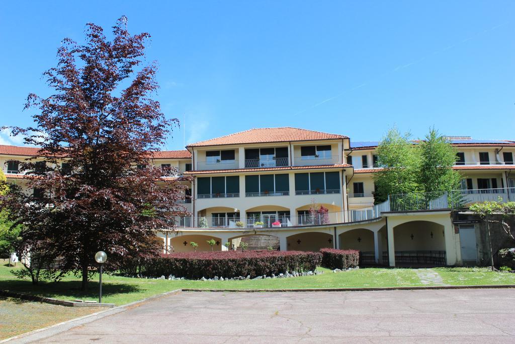 Centro Di Spiritualita Maria Candida Armeno Zewnętrze zdjęcie